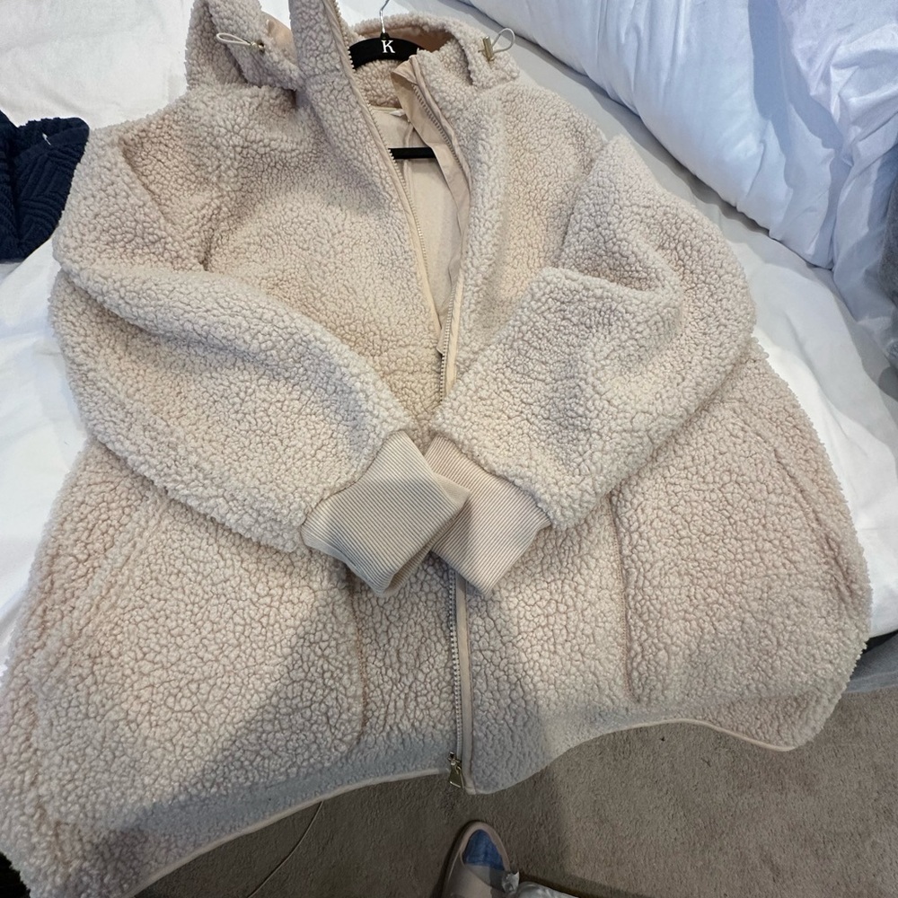 Time and Tru Cream Teddy Jacket
